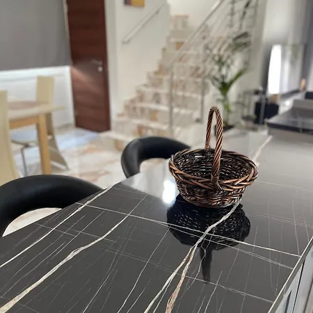 Giouli's Maison شقة إريتريا