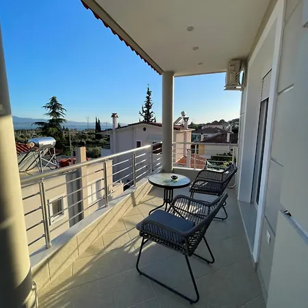 Giouli's Maison *